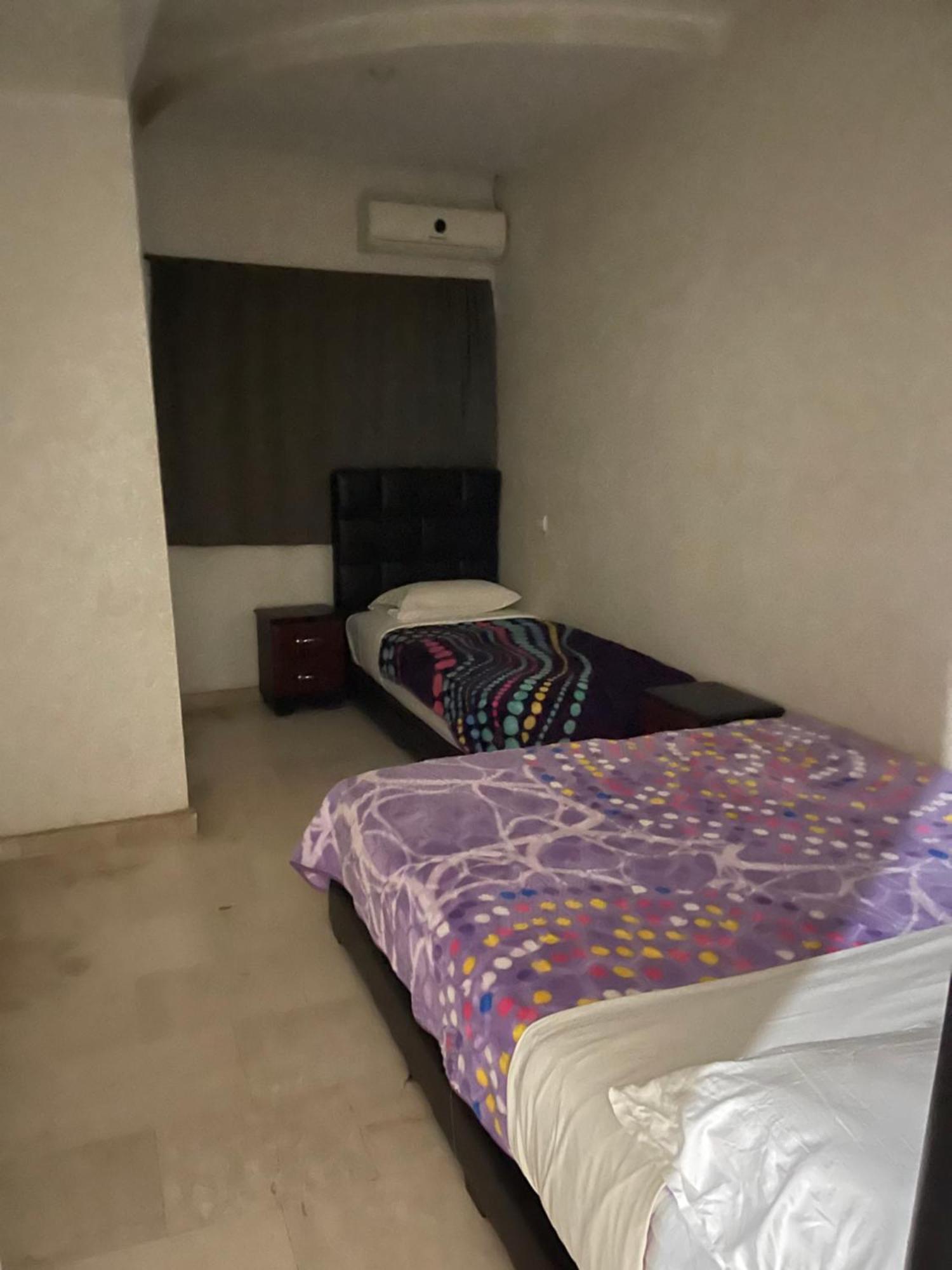 Appartement 13 2em Etage Pour Famille *